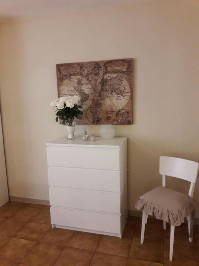 Bettina Urbana Apartment Lucca Bagian luar foto